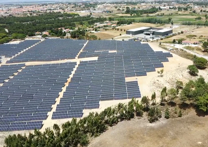 foto Iberdrola inicia la construcción del complejo fotovoltaico Montechoro, en Portugal.